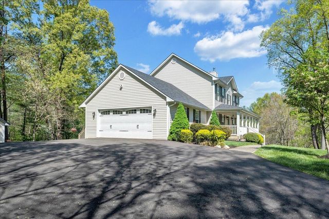 6190 Back Creek RD, Boones Mill, VA 24065