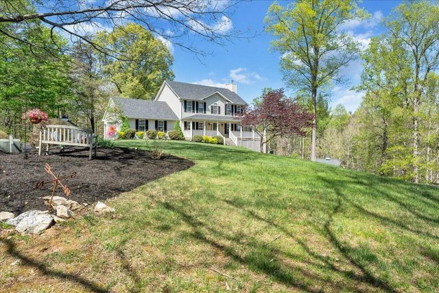 6190 Back Creek RD, Boones Mill, VA 24065