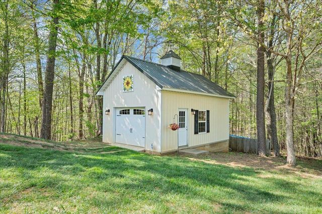 6190 Back Creek RD, Boones Mill, VA 24065