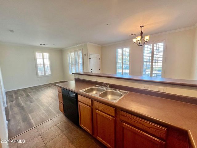 2771 S Pewter Drive 103, Gilbert, AZ 85295