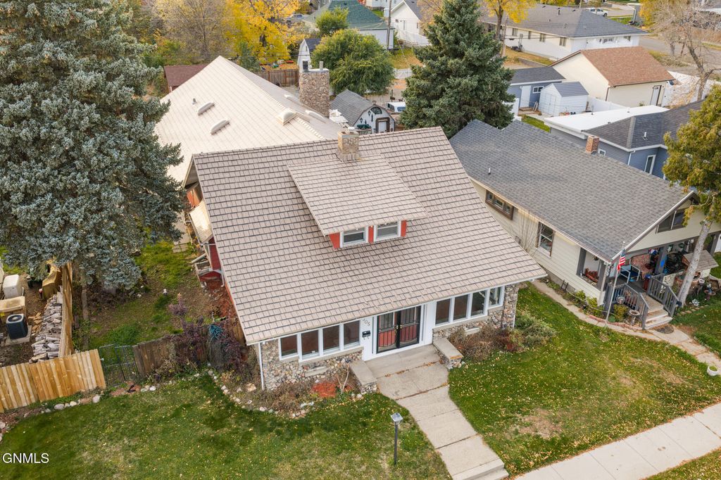 505 3rd Avenue E, Williston, ND 58801 photo 4