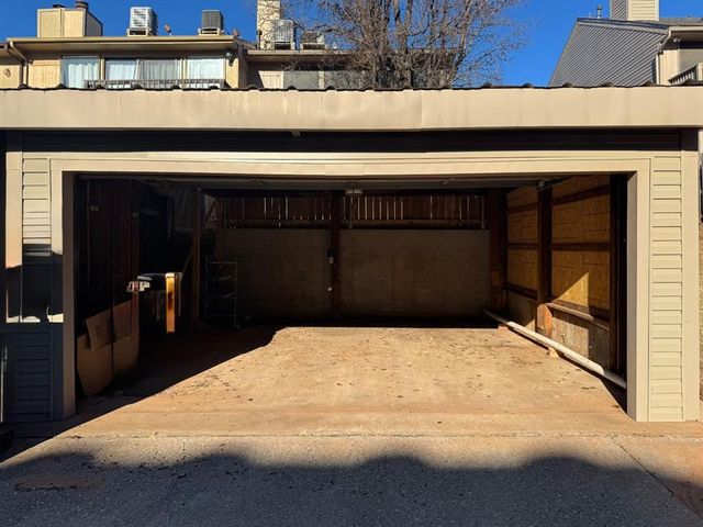 1622 Windhill Avenue, Edmond, OK 73034