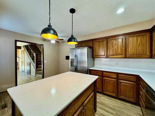 1622 Windhill Avenue, Edmond, OK 73034