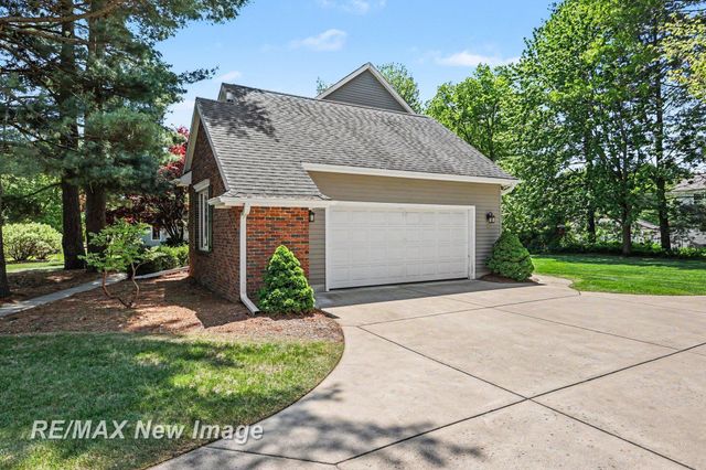 5305 Claremont Street, Midland, MI 48642