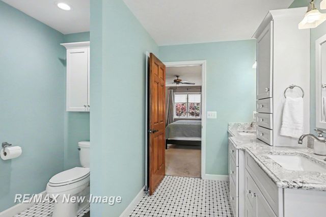 5305 Claremont Street, Midland, MI 48642