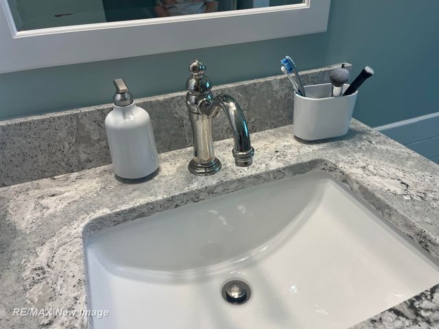 5305 Claremont Street, Midland, MI 48642