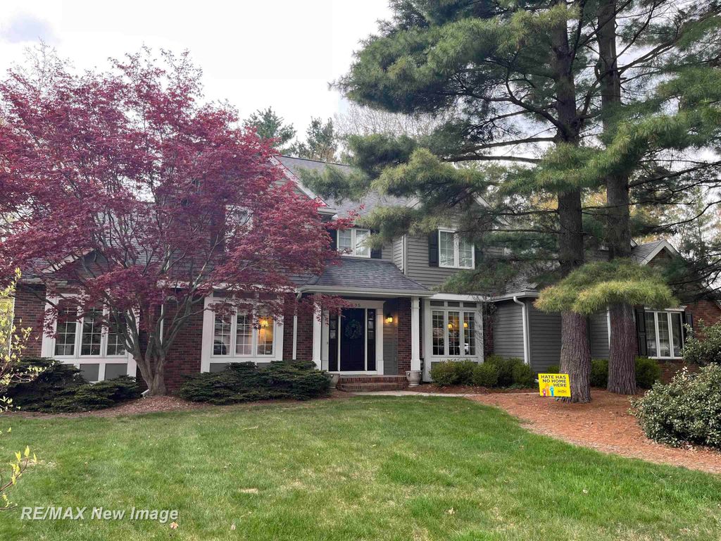 5305 Claremont Street, Midland, MI 48642