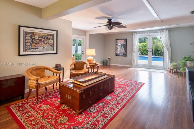 6661 SW 6th St, Pembroke Pines, FL 33023