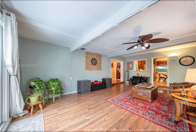 6661 SW 6th St, Pembroke Pines, FL 33023