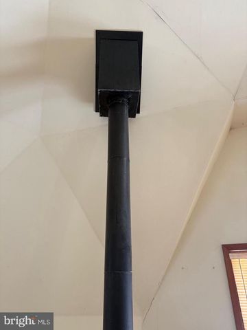 15 LOWER PARADISE DR, Lewistown, PA 17044