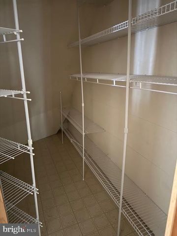 15 LOWER PARADISE DR, Lewistown, PA 17044