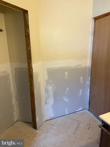 15 LOWER PARADISE DR, Lewistown, PA 17044