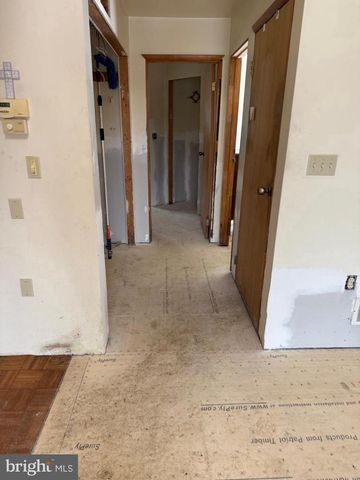 15 LOWER PARADISE DR, Lewistown, PA 17044