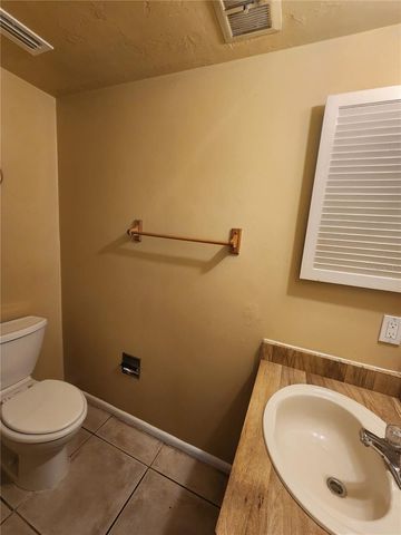 702 SW 70 TERRACE B, Gainesville, FL 32607