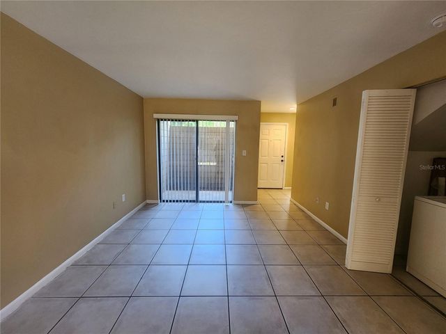 702 SW 70 TERRACE B, Gainesville, FL 32607