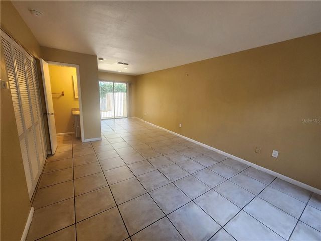 702 SW 70 TERRACE B, Gainesville, FL 32607