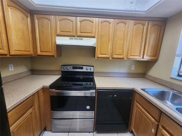 702 SW 70 TERRACE B, Gainesville, FL 32607