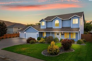 5780 Oleander Dr, West Richland, WA 99353