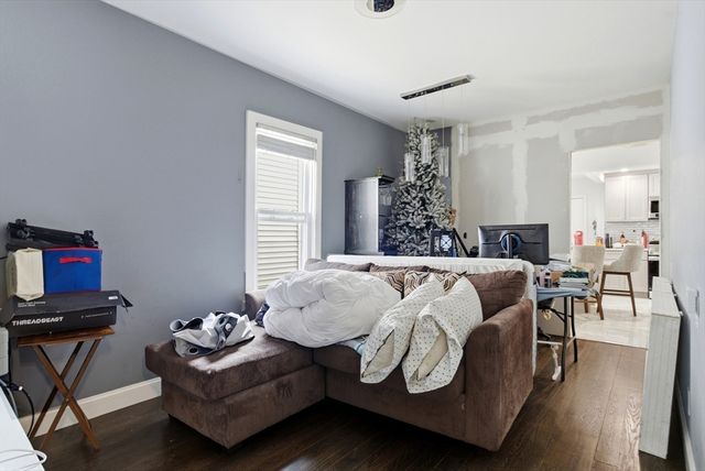 44 Everett St, Everett, MA 02149