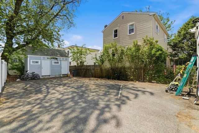 44 Everett St, Everett, MA 02149