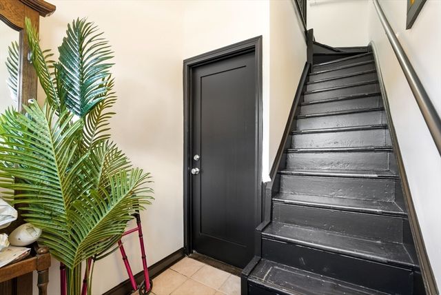 44 Everett St, Everett, MA 02149