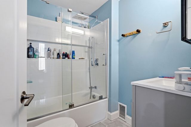 44 Everett St, Everett, MA 02149