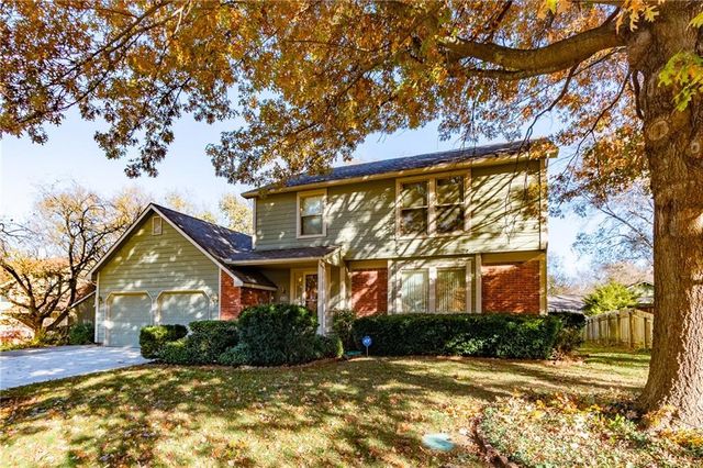 316 Tallgrass Drive, Lawrence, KS 66049