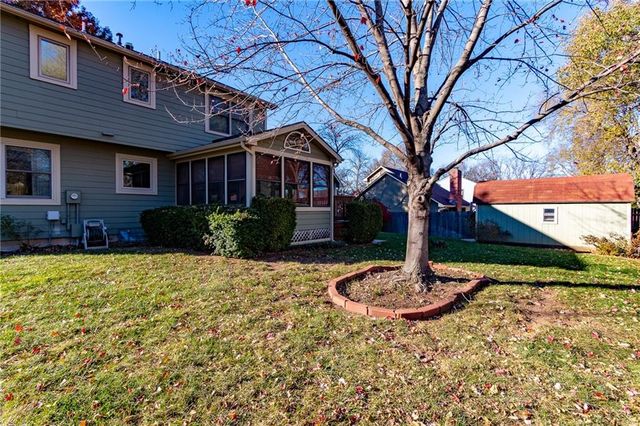 316 Tallgrass Drive, Lawrence, KS 66049