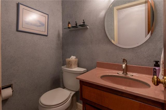 316 Tallgrass Drive, Lawrence, KS 66049