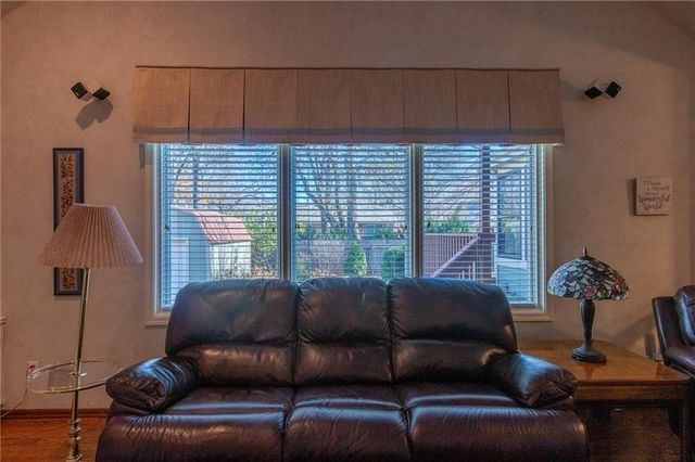 316 Tallgrass Drive, Lawrence, KS 66049