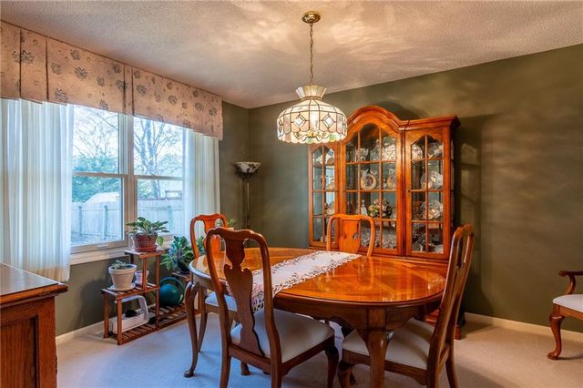 316 Tallgrass Drive, Lawrence, KS 66049