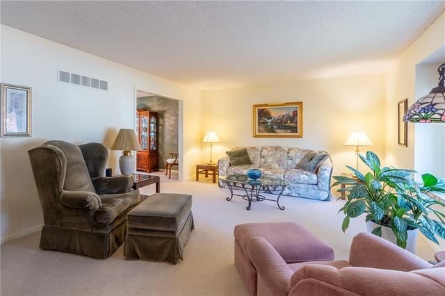 316 Tallgrass Drive, Lawrence, KS 66049