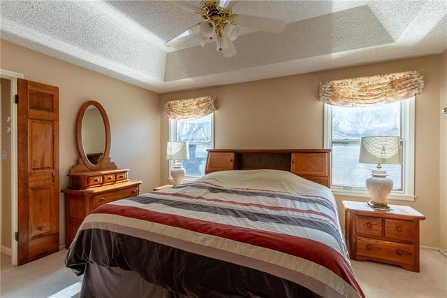 316 Tallgrass Drive, Lawrence, KS 66049