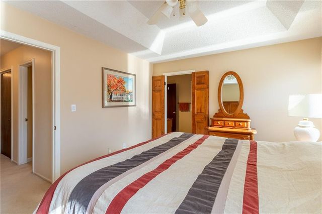 316 Tallgrass Drive, Lawrence, KS 66049