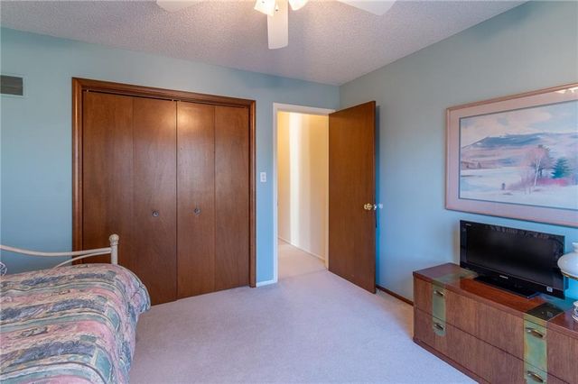 316 Tallgrass Drive, Lawrence, KS 66049