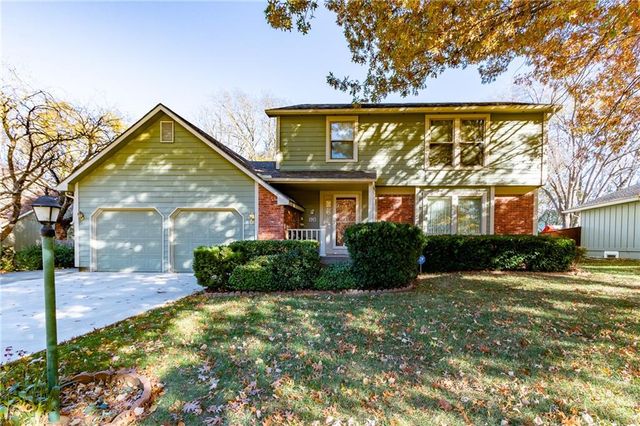 316 Tallgrass Drive, Lawrence, KS 66049