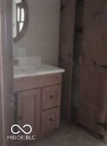 234 S East Street, Pendleton, IN 46064