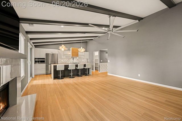 5076 Harbor Oak Drive, Waterford Charter Township, MI 48329