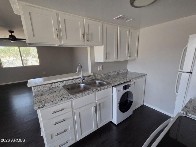 2133 W Turney Avenue 76D, Phoenix, AZ 85015