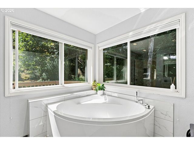 2840 Nw WALDEN Dr, Camas, WA 98607