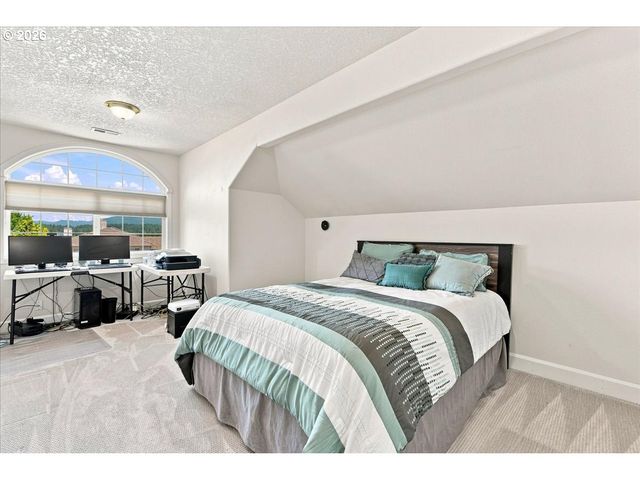 2840 Nw WALDEN Dr, Camas, WA 98607