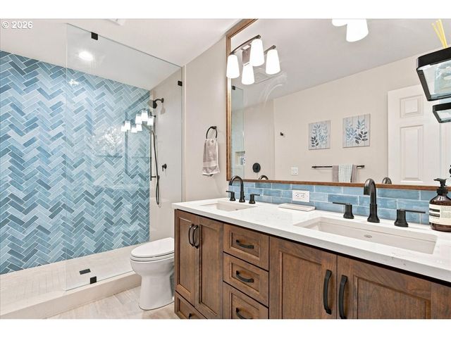 2840 Nw WALDEN Dr, Camas, WA 98607