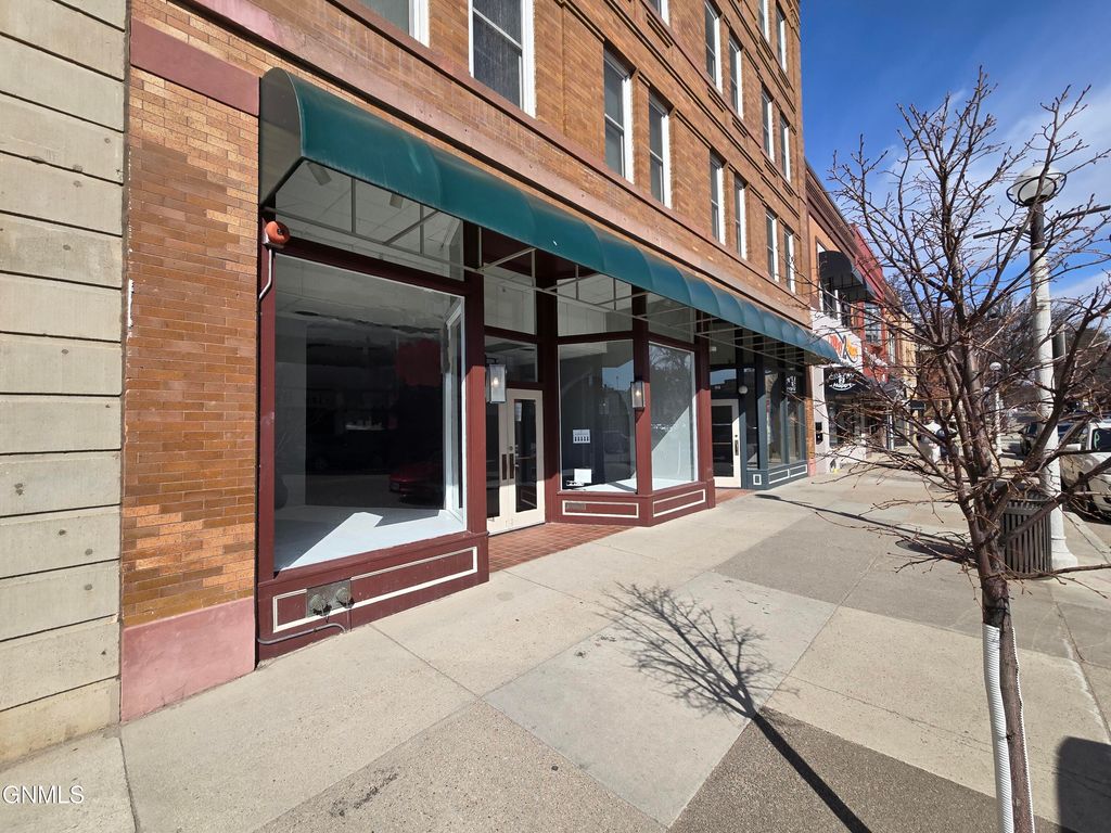 112 5th Street N, Bismarck, ND 58501