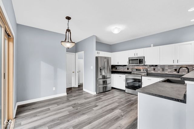 1821 Spring Beauty Drive, Avon, IN 46123