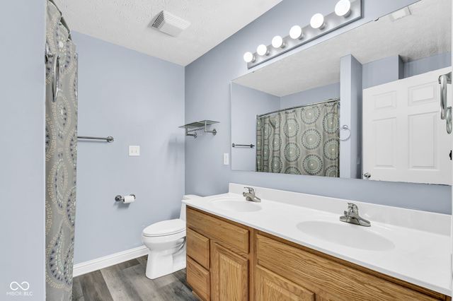 1821 Spring Beauty Drive, Avon, IN 46123