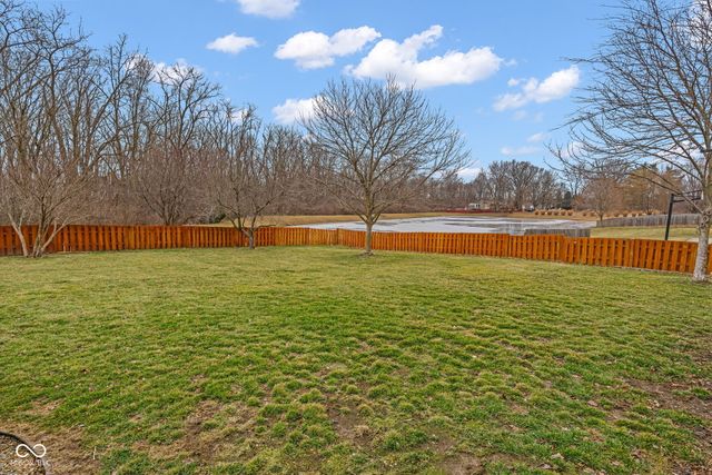 1821 Spring Beauty Drive, Avon, IN 46123