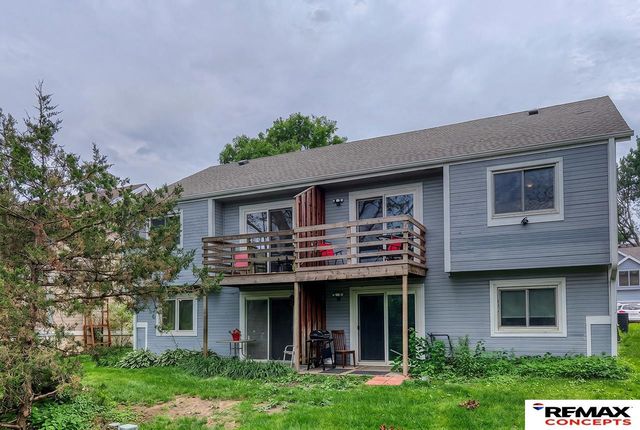 230 Parkside Lane, Lincoln, NE 68521