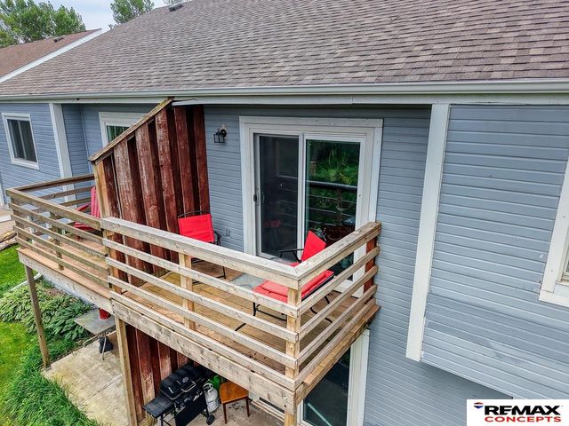 230 Parkside Lane, Lincoln, NE 68521