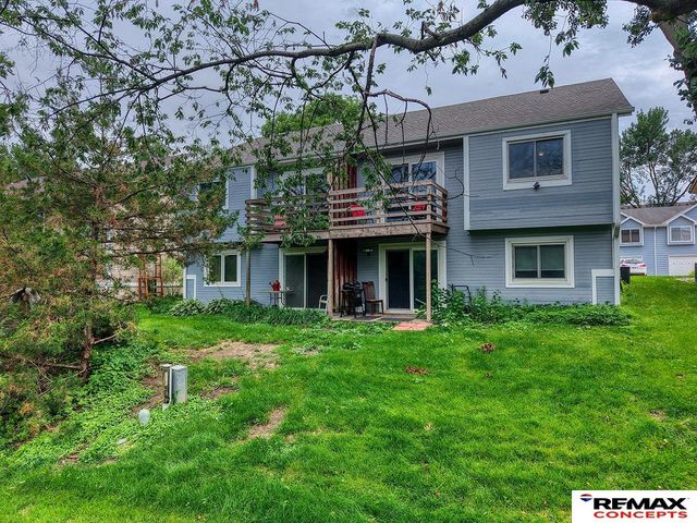 230 Parkside Lane, Lincoln, NE 68521