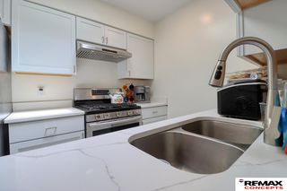 230 Parkside Lane, Lincoln, NE 68521